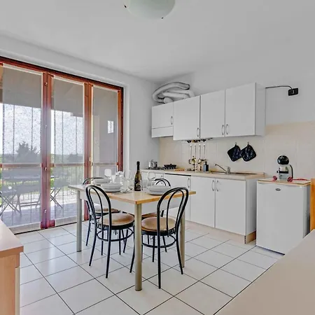 -piscina E Parcheggio- Casa A Pochi Passi Dal Lägenhet